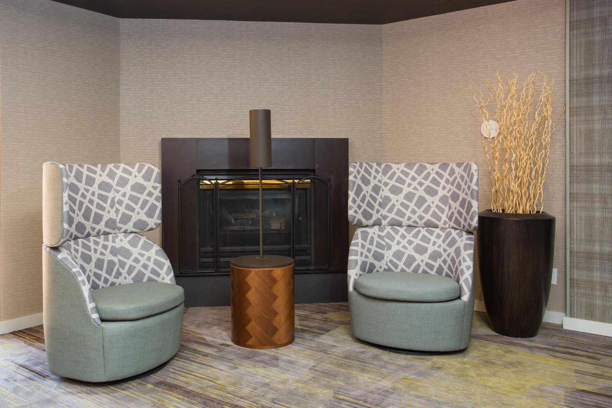 Courtyard By Marriott Boston Westborough Hotel Ngoại thất bức ảnh