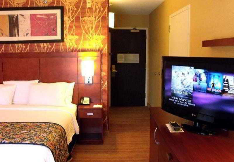 Courtyard By Marriott Boston Westborough Hotel Phòng bức ảnh