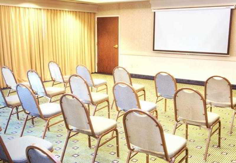 Courtyard By Marriott Boston Westborough Hotel Kinh doanh bức ảnh